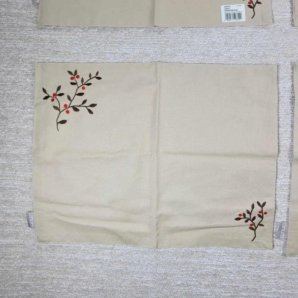 Linum Katarina Brieditis Mistel Placemats Set of 4 Beige Embroidered Christmas